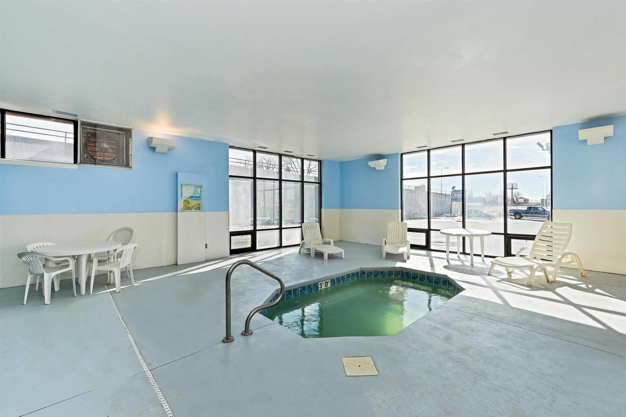 Americas Best Value Inn - โอมาฮา ภายนอก รูปภาพ